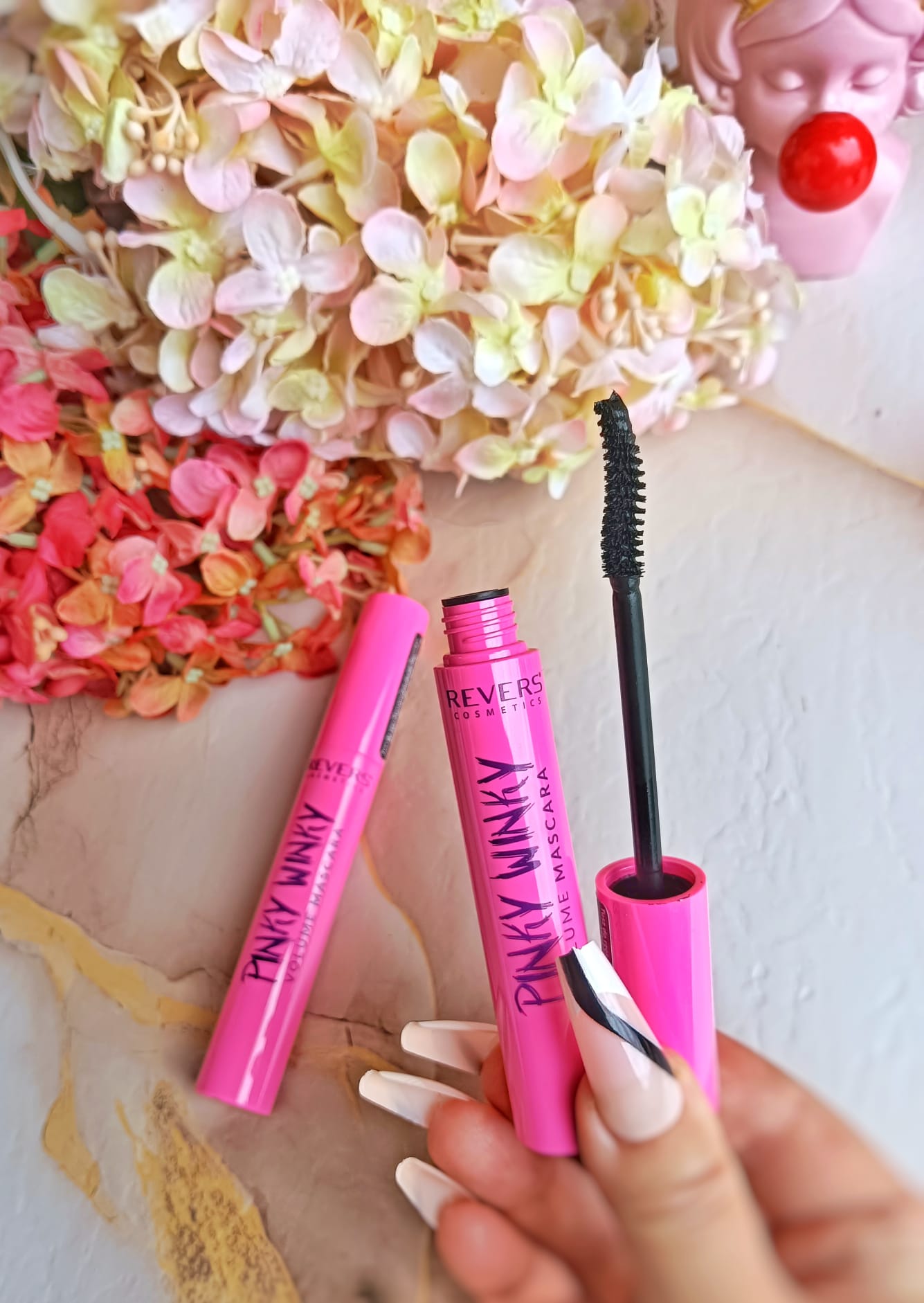 Mascara Joyful Colors Pinky Winky, volum si curbare, Revers