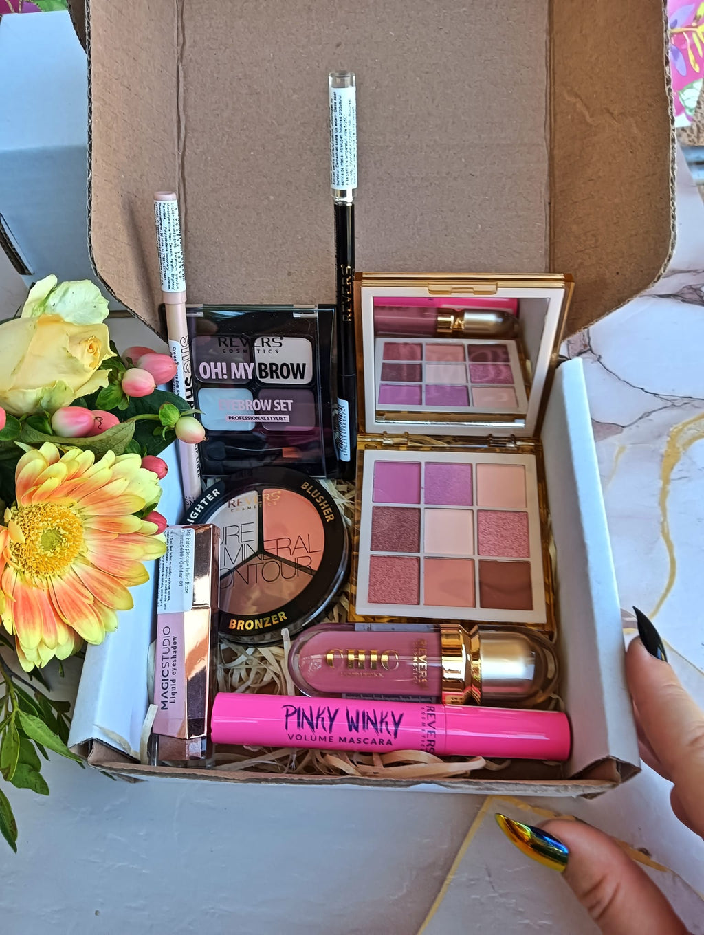 Set Cadou Makeup Premium – 8 Produse Revers Cosmetics