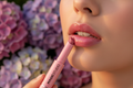 Buze cu balsam de buze Magic Studio Melt & Shine Orchid Bloom